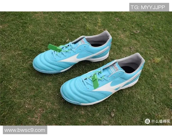 美津浓足球鞋携手球星突破极限展现速度与力量