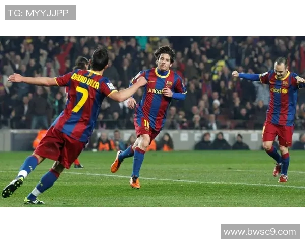 足球明星瞬间集锦 精彩镜头回顾球场传奇与辉煌时刻 足球明星瞬间集锦 精彩镜头回顾球场传奇与辉煌时刻